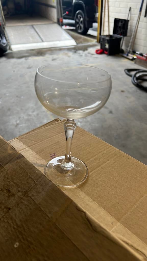 Glas, Verzamelen, Glas en Drinkglazen, Ophalen, Zo goed als nieuw