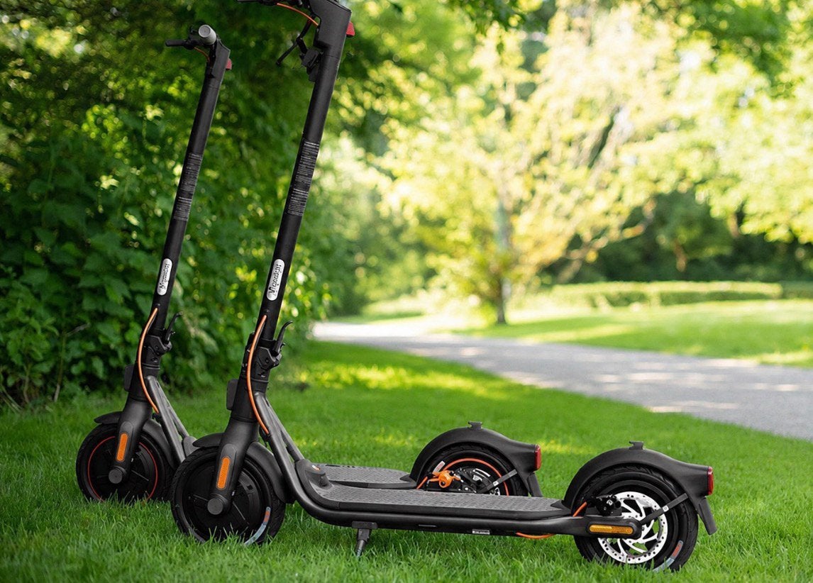 2x segway ninebot f40e, Fietsen en Brommers, Steps, Ophalen, Zo goed als nieuw