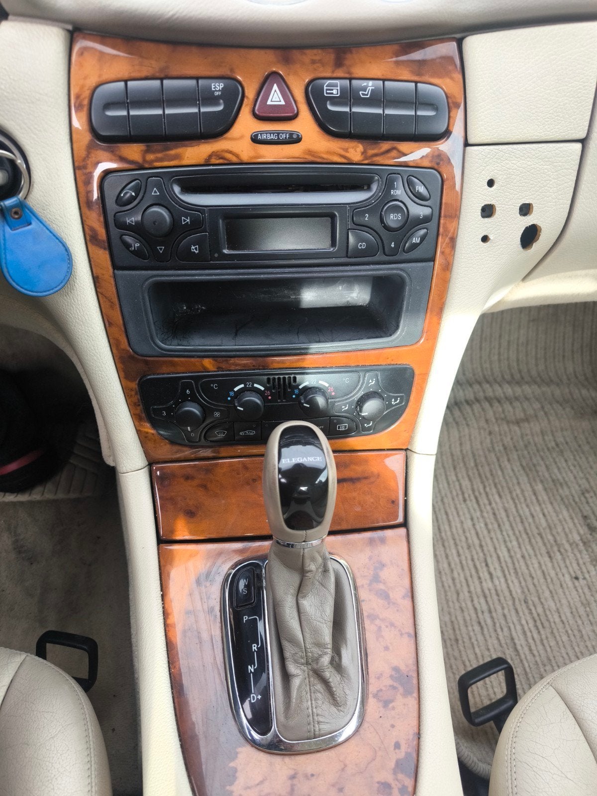 Mercedes CLK 200 compress, Benzine 1.8 Automaat,, Auto's, Automaat, 4 zetels, Lederen bekleding, Beige