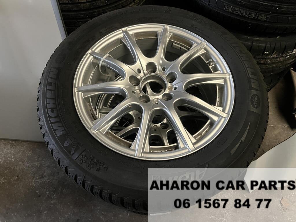 W205 16 inch Velgen met Winter banden Mercedes C klasse Orig, Pneus hiver, 16 pouces, 205 mm, Pneu(s)