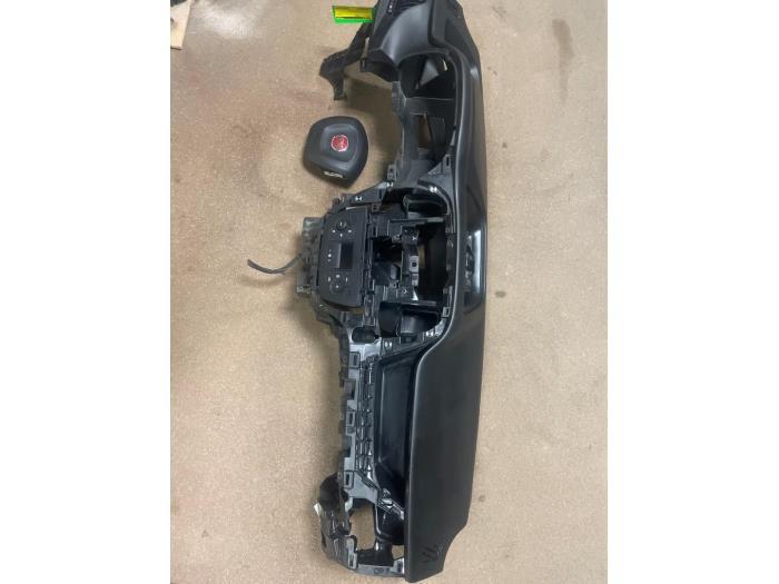 Airbag set + dashboard van een Fiat Doblo, Auto-onderdelen, Overige Auto-onderdelen, Fiat, Gebruikt, 3 maanden garantie, Ophalen of Verzenden