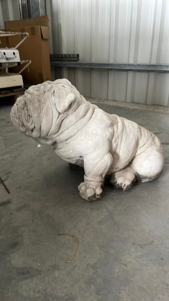 Betonnen tuinbeeld Bulldog, Ophalen