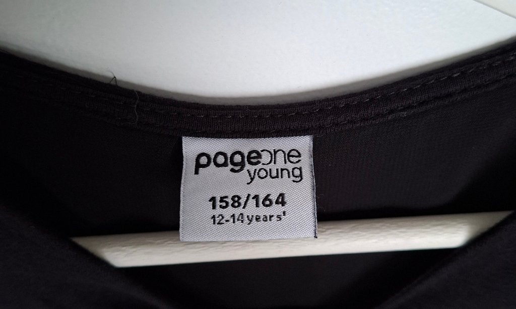 Knappe t shirt, Kinderen en Baby's, Kinderkleding | Maat 152, Ophalen of Verzenden, Zo goed als nieuw, Meisje
