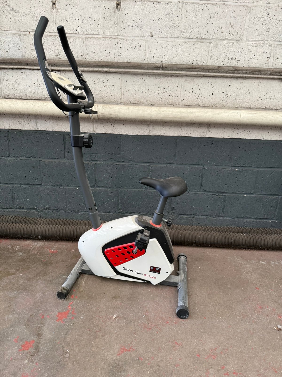 Hometrainer, Ophalen, Zo goed als nieuw, Hometrainer