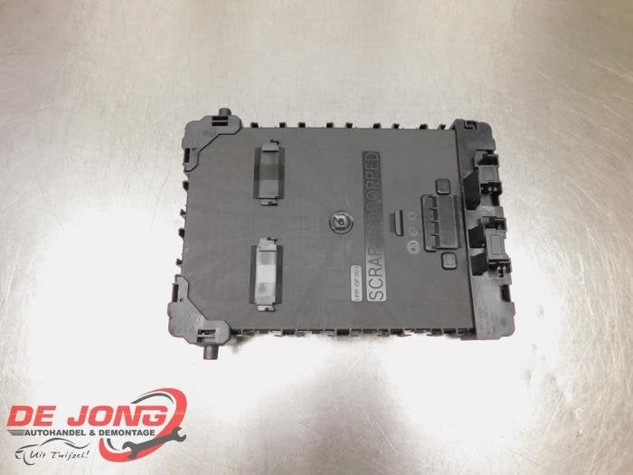 Boîte à fusibles d'un Ford Transit Connect, Autos : Pièces & Accessoires, -, 3 mois de garantie, -, -