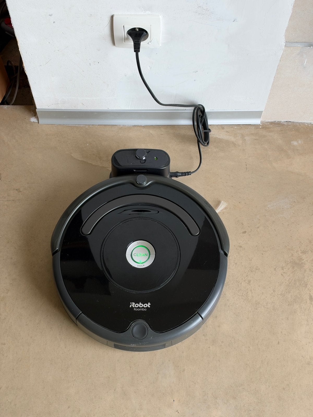 iRobot Roomba robotstofzuiger te koop., Ophalen, Gebruikt, Robotstofzuiger, IRobot