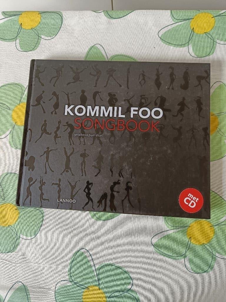 Kommil Foo Songbook - boek + cd, CD & DVD, CD | Néerlandophone, Enlèvement ou Envoi, Comme neuf, Cabaret ou Arts de la scène, Autres types