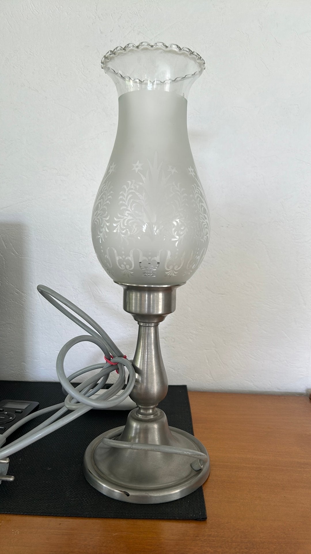 Lampe en étain, Enlèvement ou Envoi