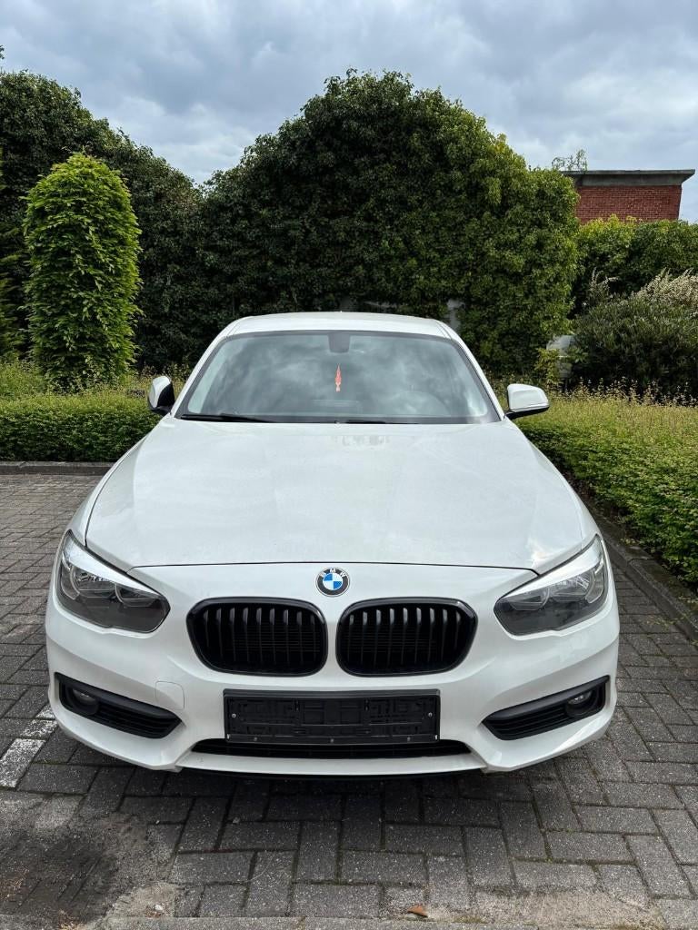 BMW 116i - motorstoring, Auto's, BMW, Euro 6, https://public.car-pass.be/vhr/2a1878c8-253f-4de2-ae74-c7e8e5dd3228, Wit, Bedrijf