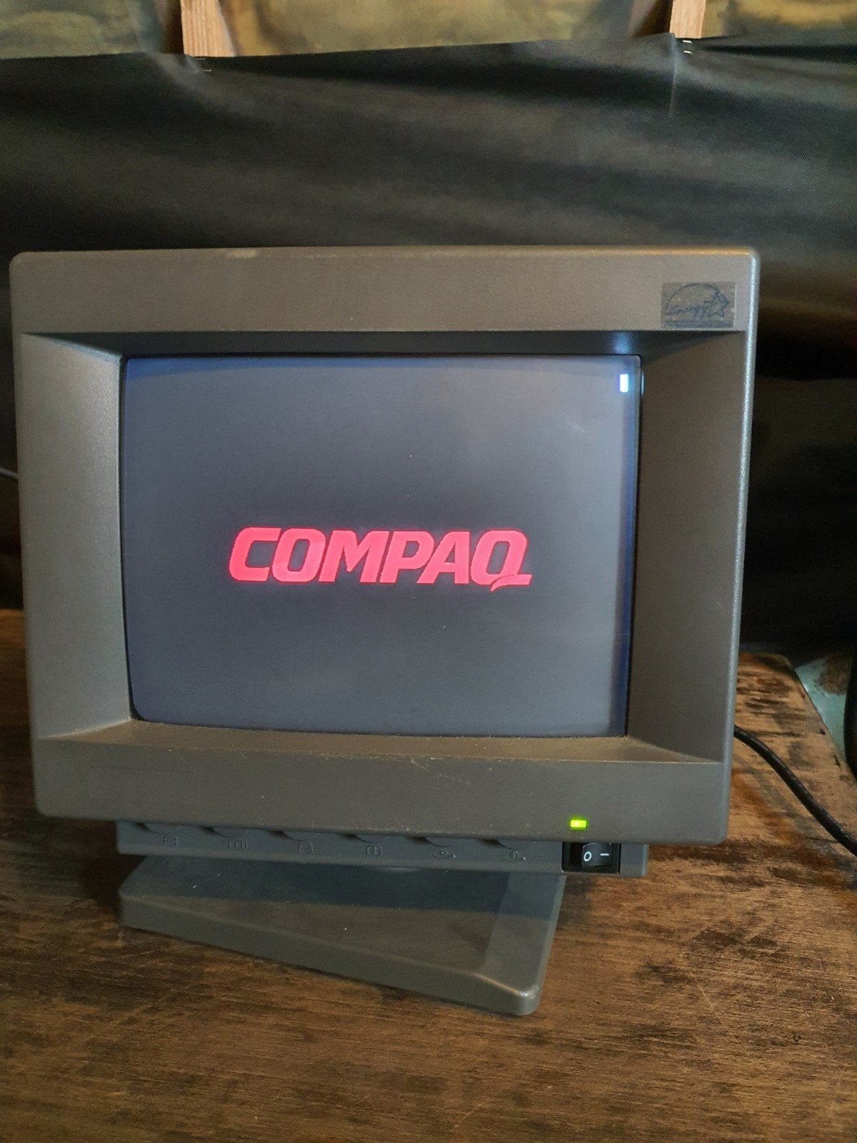 CRT 10inch SVGA retro, Enlèvement