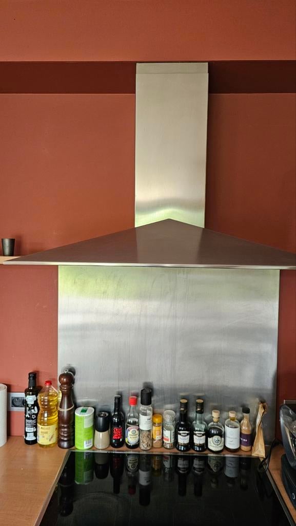 Hotte (neuve), combiné, four à micro-ondes (miele), Moteur, Hotte murale, Comme neuf, Enlèvement