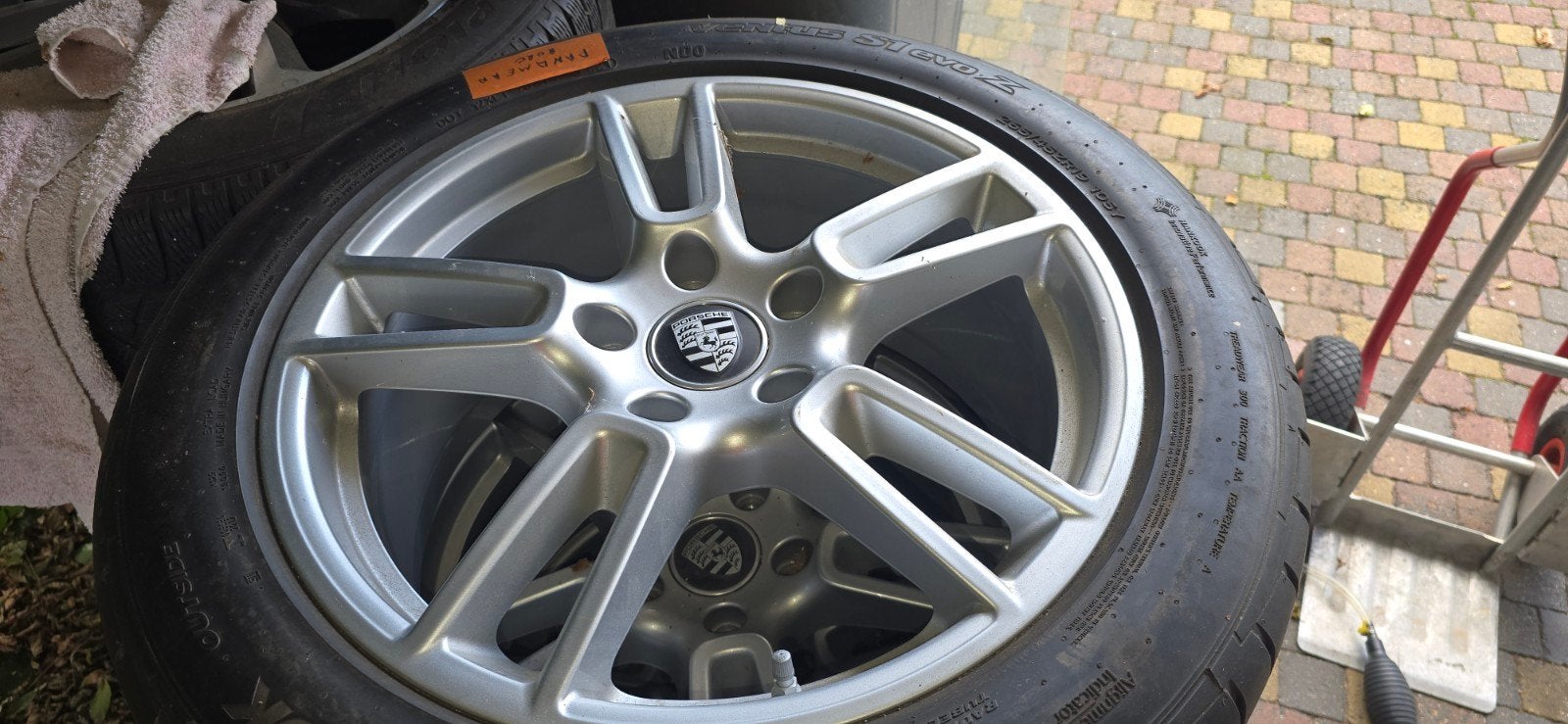 Porsche Panamera wielen, Ophalen, Zomerbanden