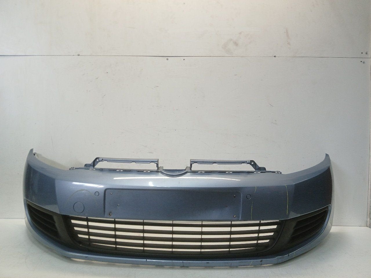 Bumper voor Volkswagen Golf, Onderdelen@venauto.nl, Van der Ven Autorecycling B.V., Gebruikt, Ettenseweg 76, 4706 PB Roosendaal, The Netherlands