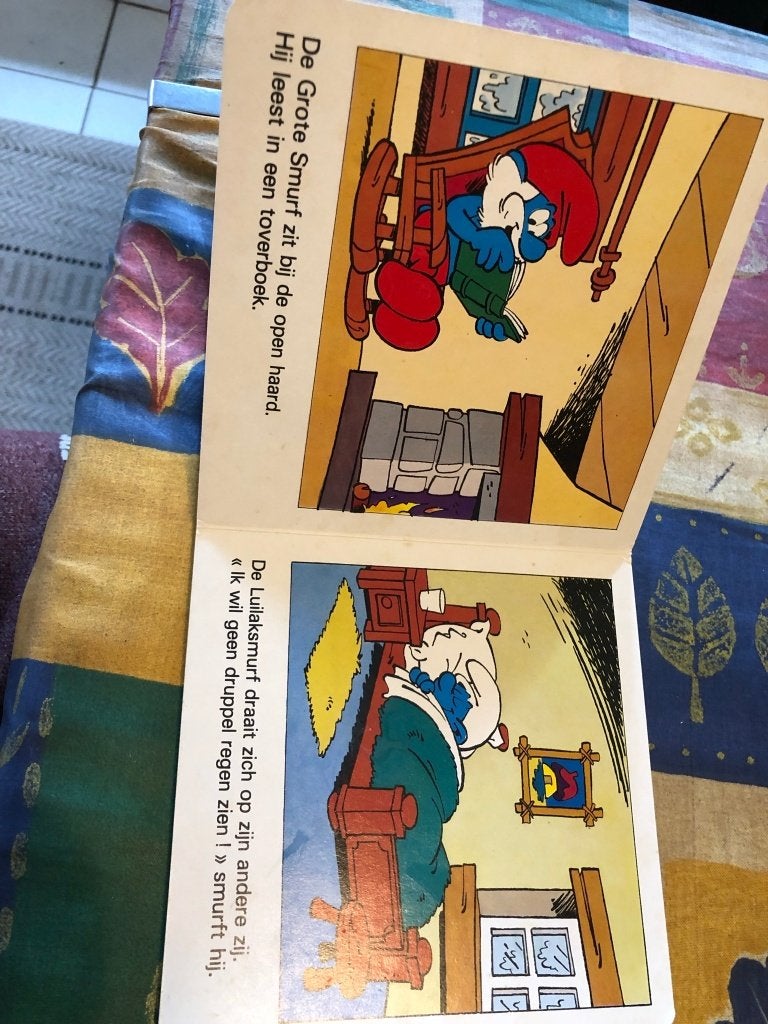 De Smurfen in de regen - Dupuis Peuterboeken *Vintage*, Ophalen of Verzenden, Gelezen, 3 tot 4 jaar