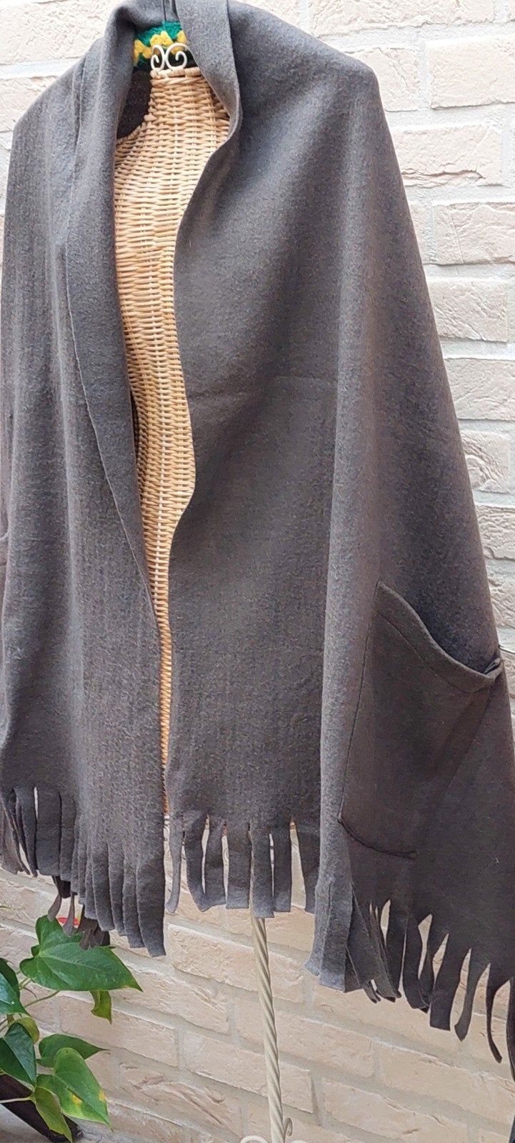 cape (stola) met zakken, Kleding | Dames, Ophalen of Verzenden, Zo goed als nieuw