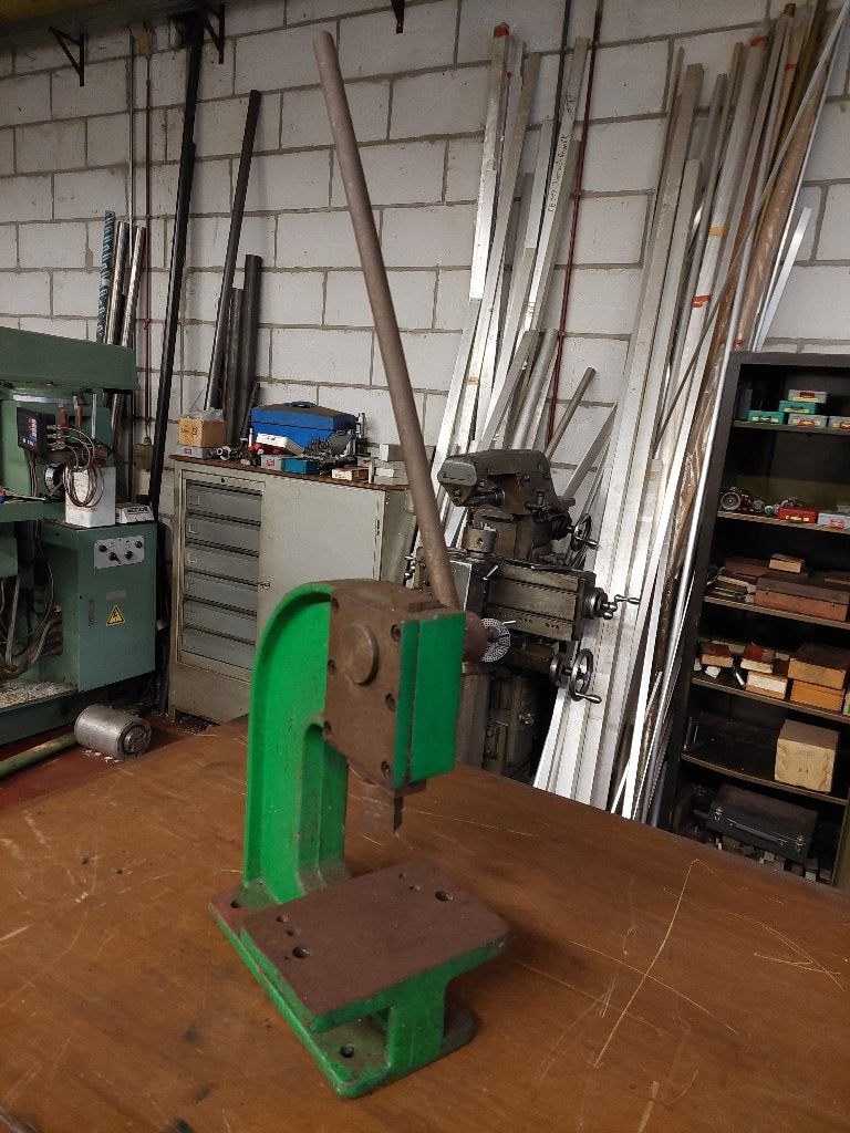 Handpersmachine, Zakelijke goederen, Ophalen