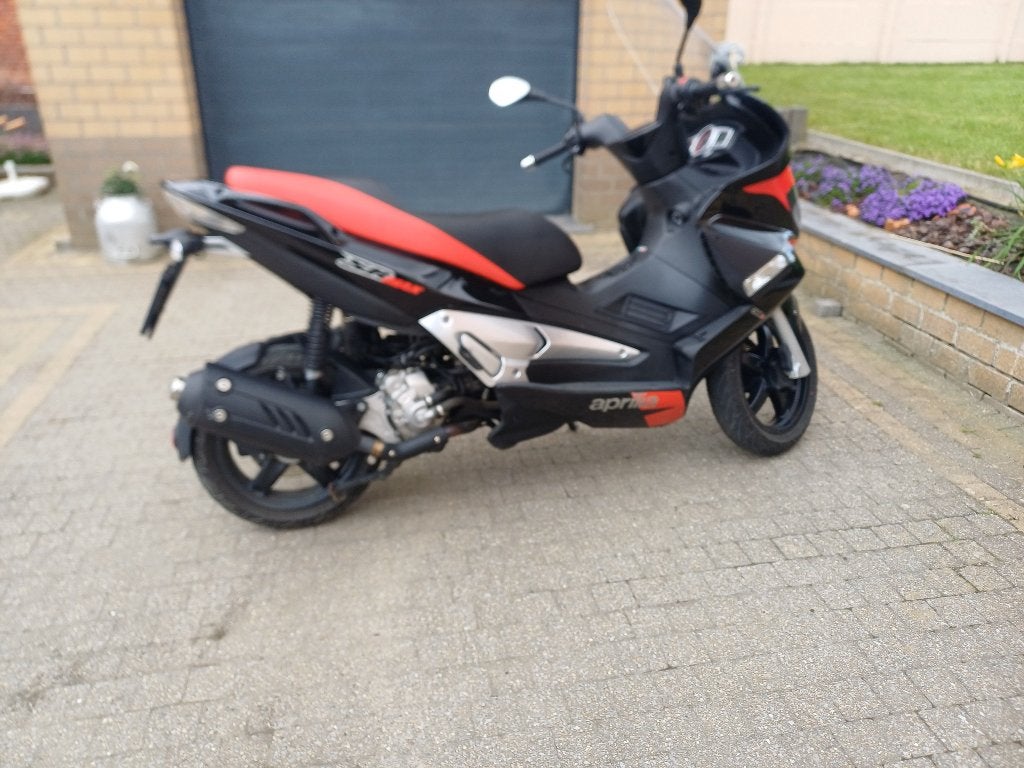 Aprilia Scooter SR MAX 300, Scooter, Motorrijbewijs A, Particulier, Automaat