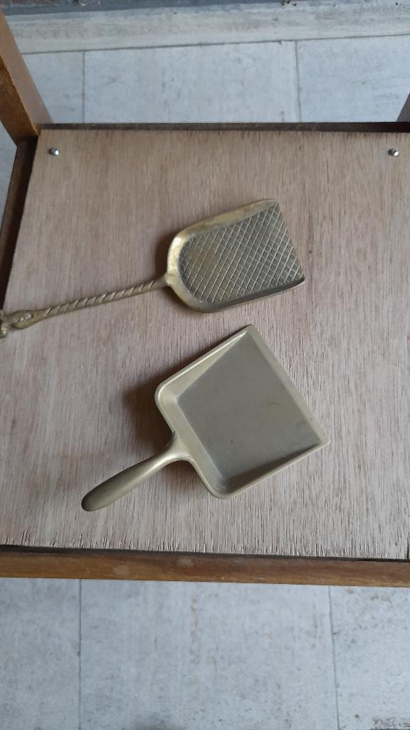 Vuilblik in messing, geel koper, Ophalen, Koper