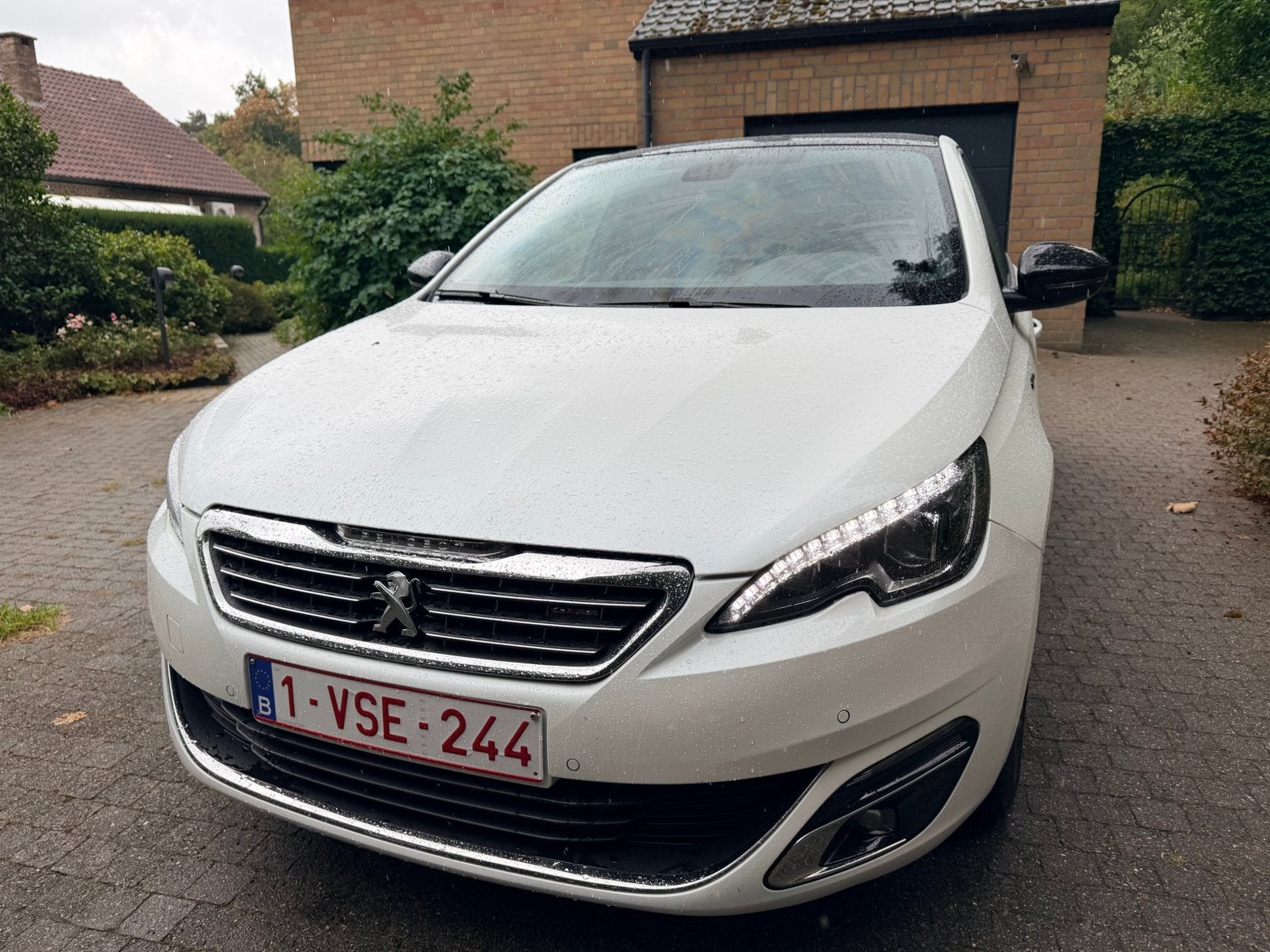 PEUGEOT 308 GT LINE 130CH, PANO, INSPECTION À BLANC !, Autos, Achat, Euro 6, Carnet d'entretien, Automatique