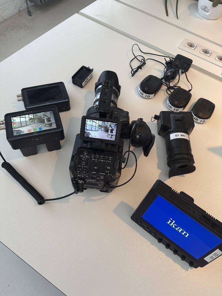 Sony NEX-FS700R Full HD Camcorder + toebehoren, TV, Hi-fi & Vidéo, Caméscopes numériques, Sony, Full HD, Enlèvement