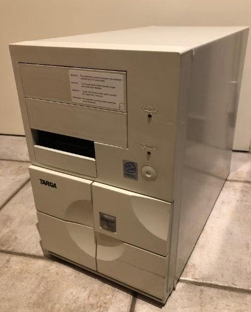 BB5 Mini Tower ATX Case (20pin power connector), Computers en Software, Ophalen, Zo goed als nieuw