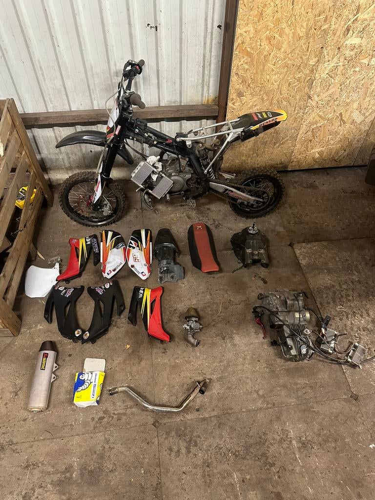 Pitbike 160cc onderdelen, Fietsen en Brommers, Ophalen, Zo goed als nieuw