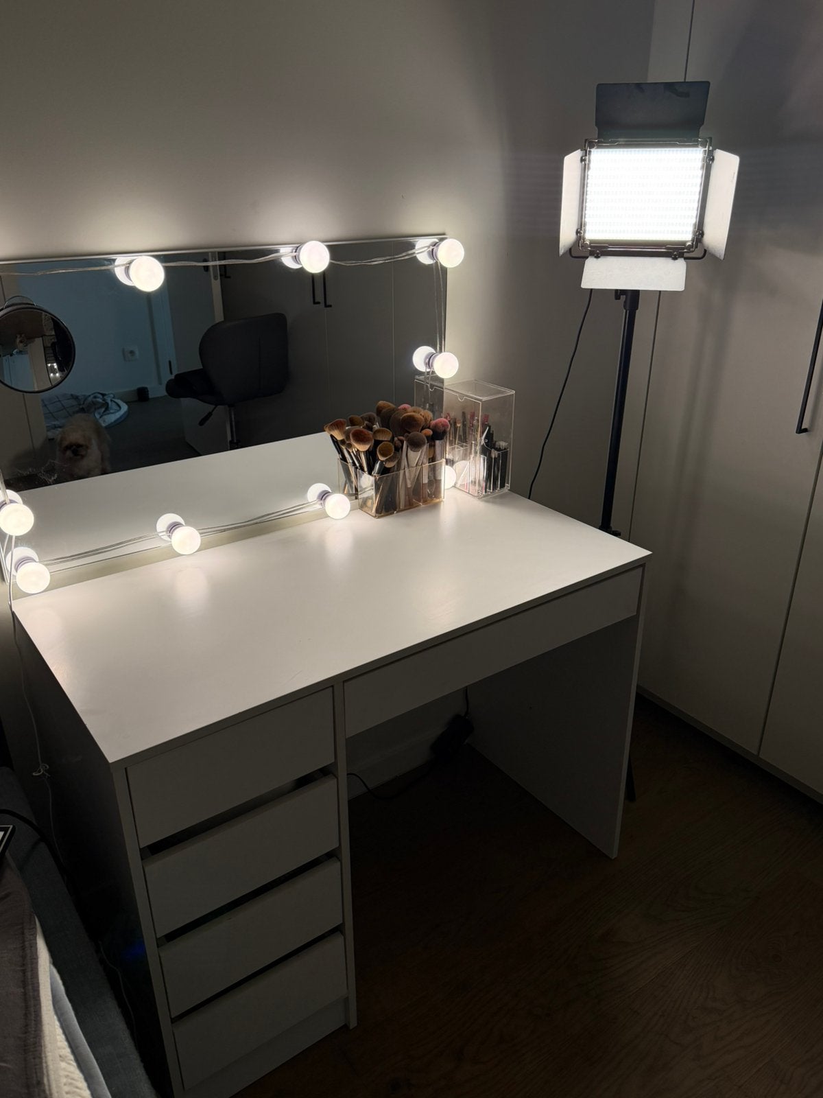 Table de maquillage + miroir inclus, Maison & Meubles, Tables | Coiffeuses, Comme neuf, Enlèvement