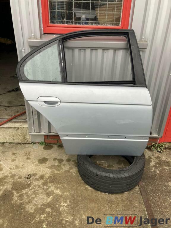 Portier rechtsachter grijs BMW 5-serie E39 41528266722, Gebruikt, Deur, Achter, Ophalen of Verzenden