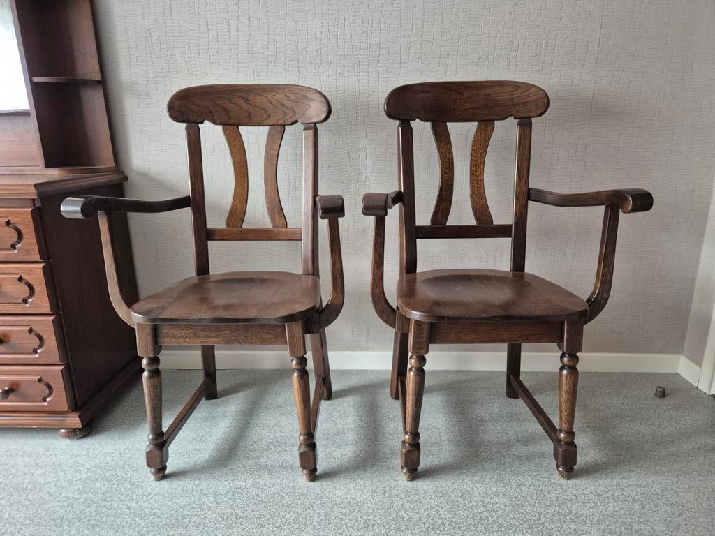 2 eikenhouten stoelen, Ophalen