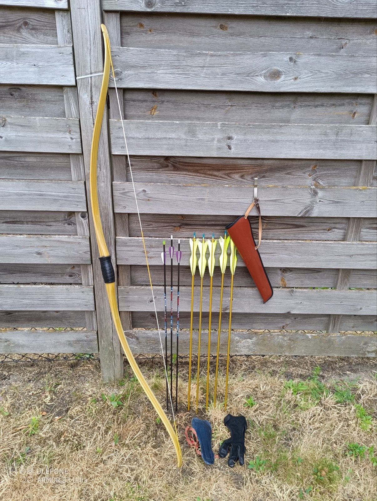 longbow 22# en pijlen, Sport en Fitness, Handboogschieten, Ophalen, Pijlen