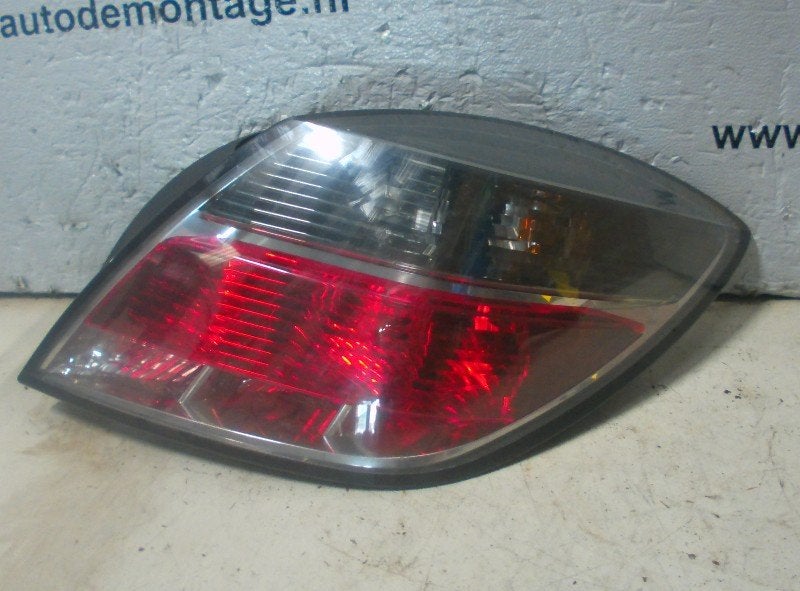 ACHTERLICHT RECHTS Opel Astra H GTC (L08) (24 451 834), Gebruikt, Opel, Opel Automobile GmbH, Kontakt-opel@opel.com