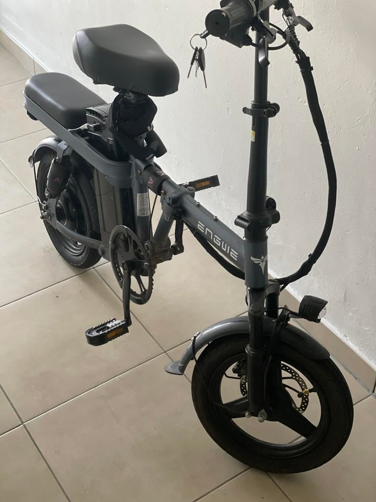 Elektrische plooifiets, Fietsen en Brommers, Ophalen, Zo goed als nieuw