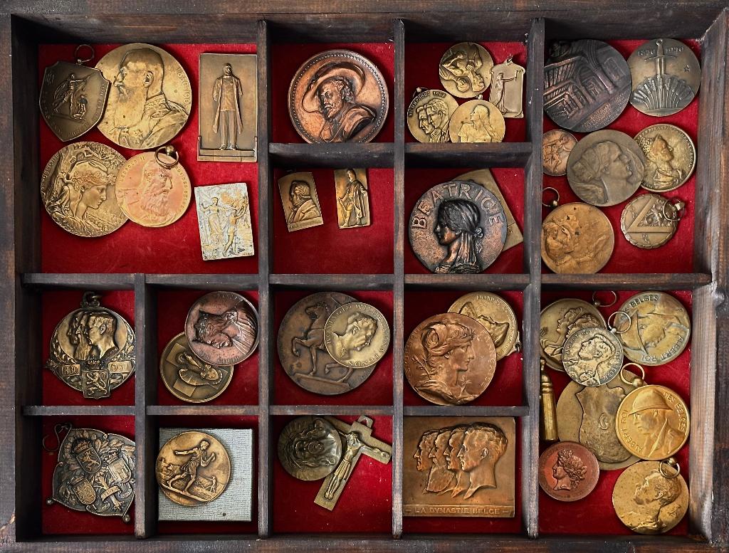 Medailles Brons - Oorlog - Koningen Mooie collectie, Verzamelen, Militaria | Algemeen, Ophalen, Overige soorten, Lintje, Medaille of Wings