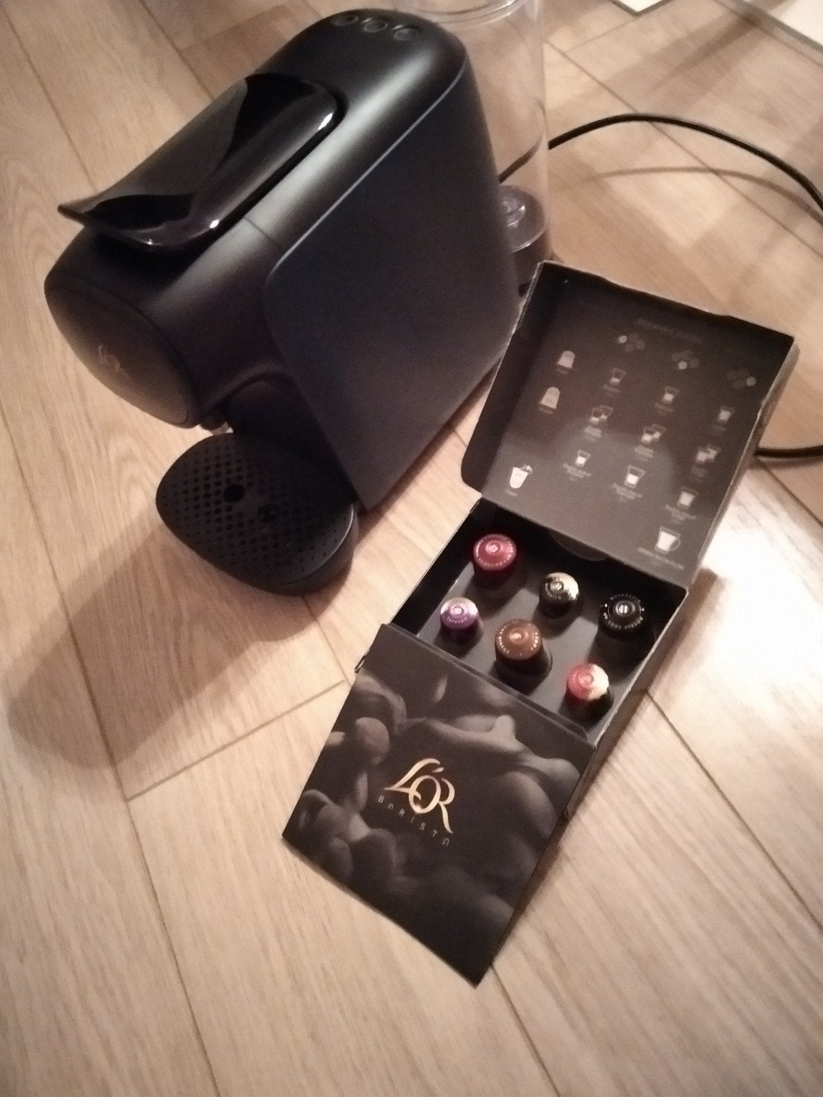 L’OR LM9012/40 Koffiezetapparaat voor capsules, Ophalen, Koffiemachine