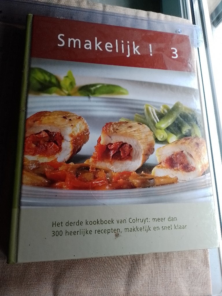 Smakelijk 3 300 heerlijke recepten moederdag mama BBQ, Boeken, Ophalen of Verzenden, Zo goed als nieuw
