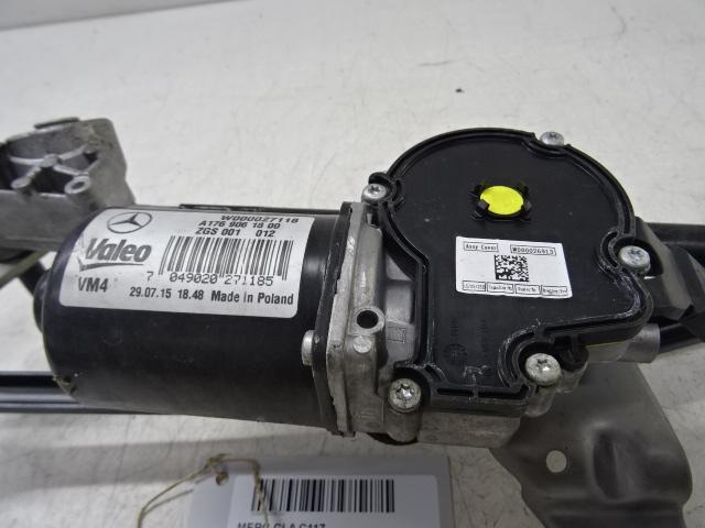 MOTEUR ESSUIE-GLACE AVANT CLA (117.3) (A1769061800), Mercedes-Benz, Mevr. I. Hauben, Utilisé, Rue de l'Espoir 34 34
4030  GRIVEGNÉE, BE