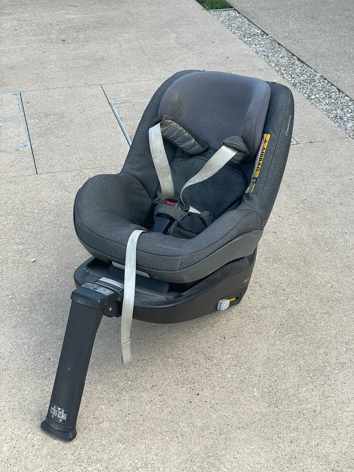 2 sièges auto Maxi-Cosi avec Isofix, Enfants & Bébés, Sièges auto, Mode veille, Enlèvement, Utilisé, Isofix