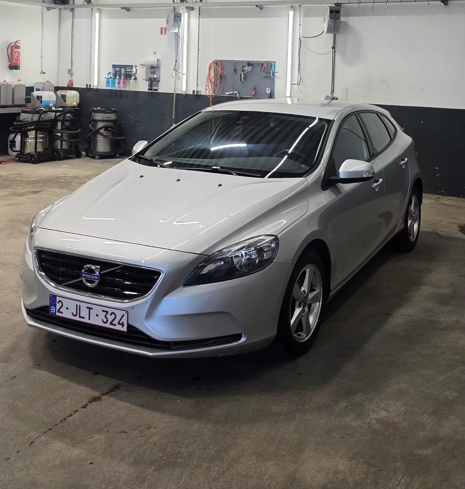 Volvo V40 d2, Autos, Volvo, Argent ou Gris, Achat, Euro 6, Entreprise