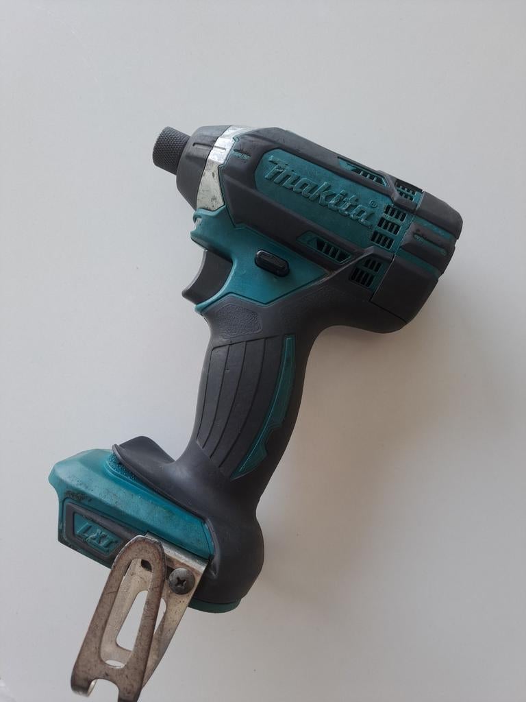 Makita DTD152 slagschroevendraaier 18v, Doe-het-zelf en Bouw, Gereedschap | Boormachines, Gebruikt, Boor- en Schroefmachine, Variabele snelheid