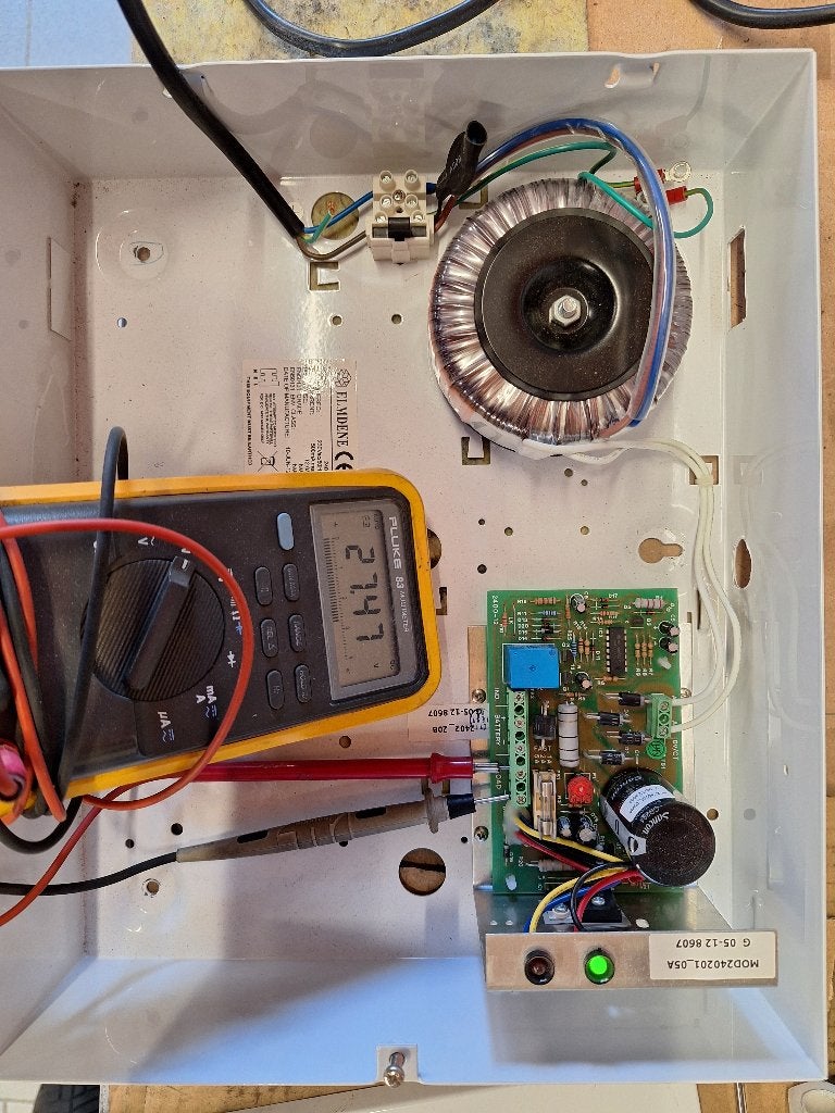 voeding 24VDC 5A ELMDENE, Electroménager, Enlèvement ou Envoi, Comme neuf