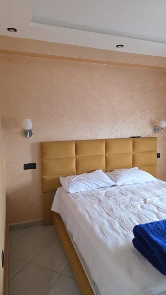 Urgent!!!Je cherche chambre ou studio., Immo, Chambre recherche