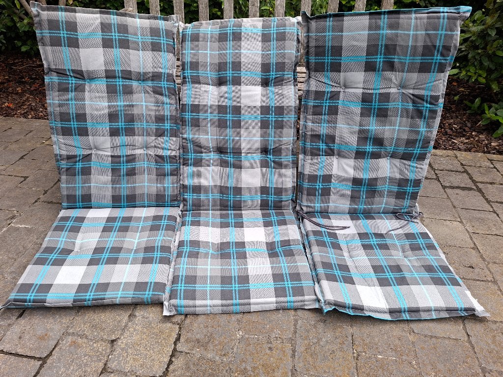 3 coussins de jardin, Enlèvement