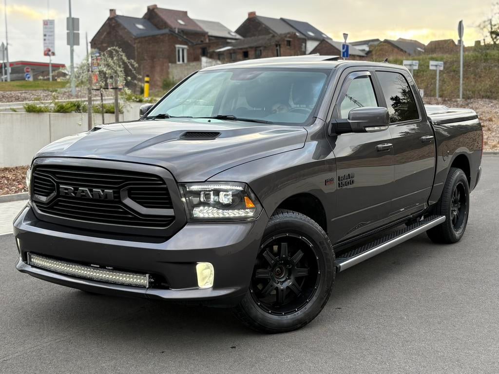 DODGE RAM 5.7 hemi 2019 230.000 km, Autos, Cuir, Achat, Euro 6, Carnet d'entretien