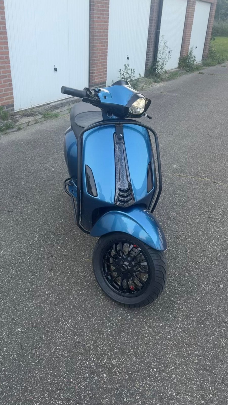 Vespa Sprint E5, Ophalen, Zo goed als nieuw