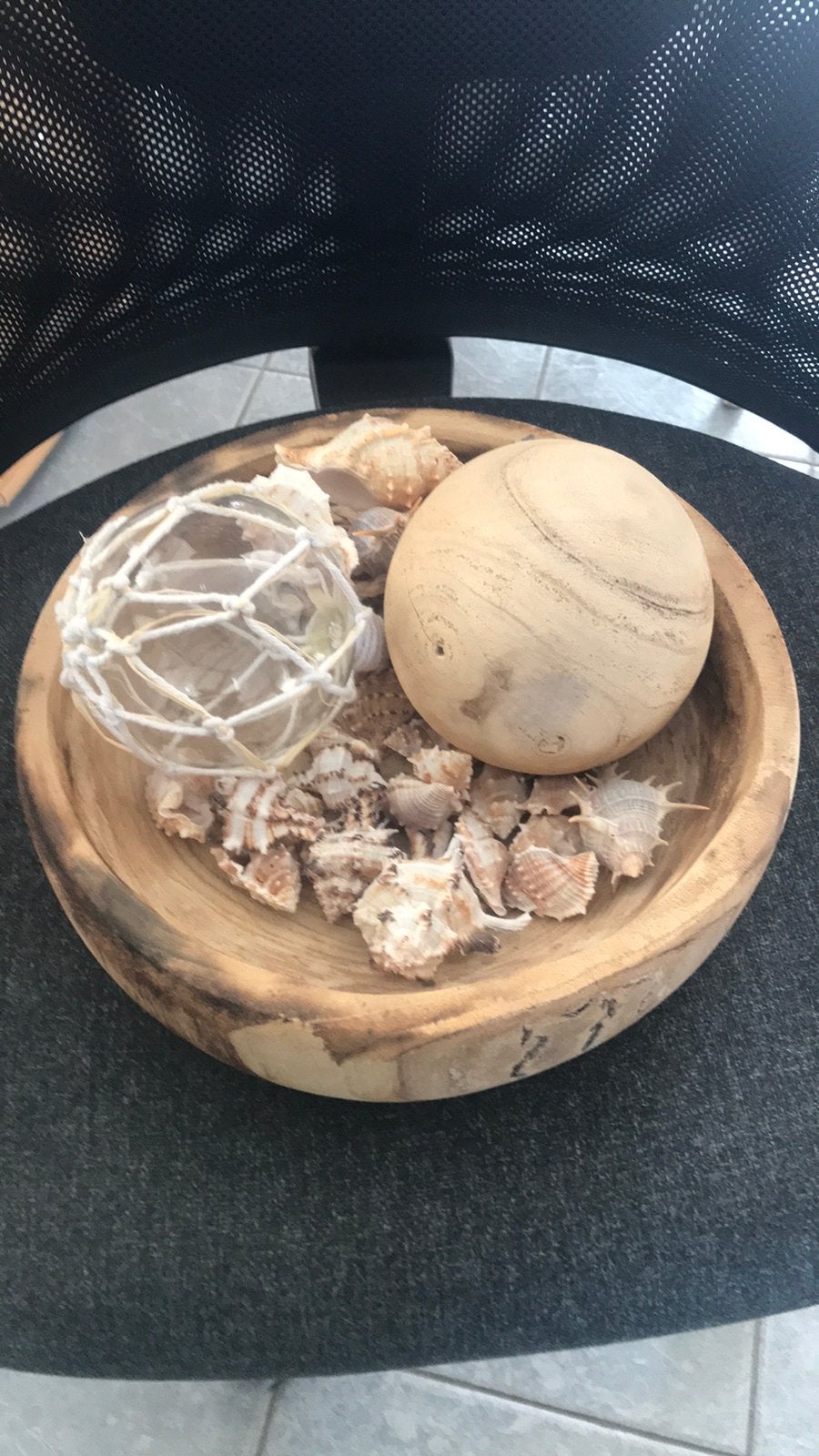 Houten schaal met sieraden en schelpen, Ophalen of Verzenden, Zo goed als nieuw, Schaal