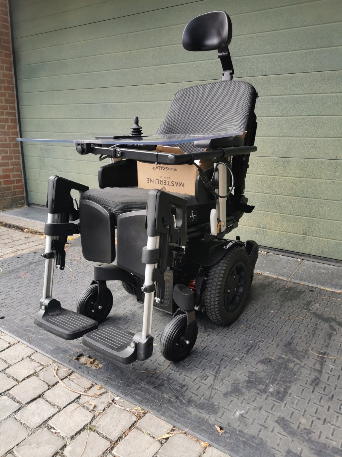 Fauteuil roulant électrique Quickie Q300Mmini état neuf 0488, Enlèvement ou Envoi, Pliant, Neuf, Fauteuil roulant électrique