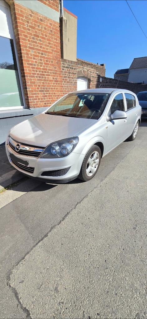 Opel Astra H Enjoy 150 jaar, Voorwielaandrijving, Euro 5, Stof, Zwart