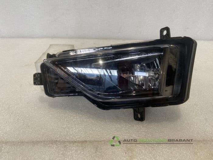 Feu antibrouillard avant gauche d'un Volkswagen Golf Sportsv, Autos : Pièces & Accessoires, Volkswagen, -, 3 mois de garantie