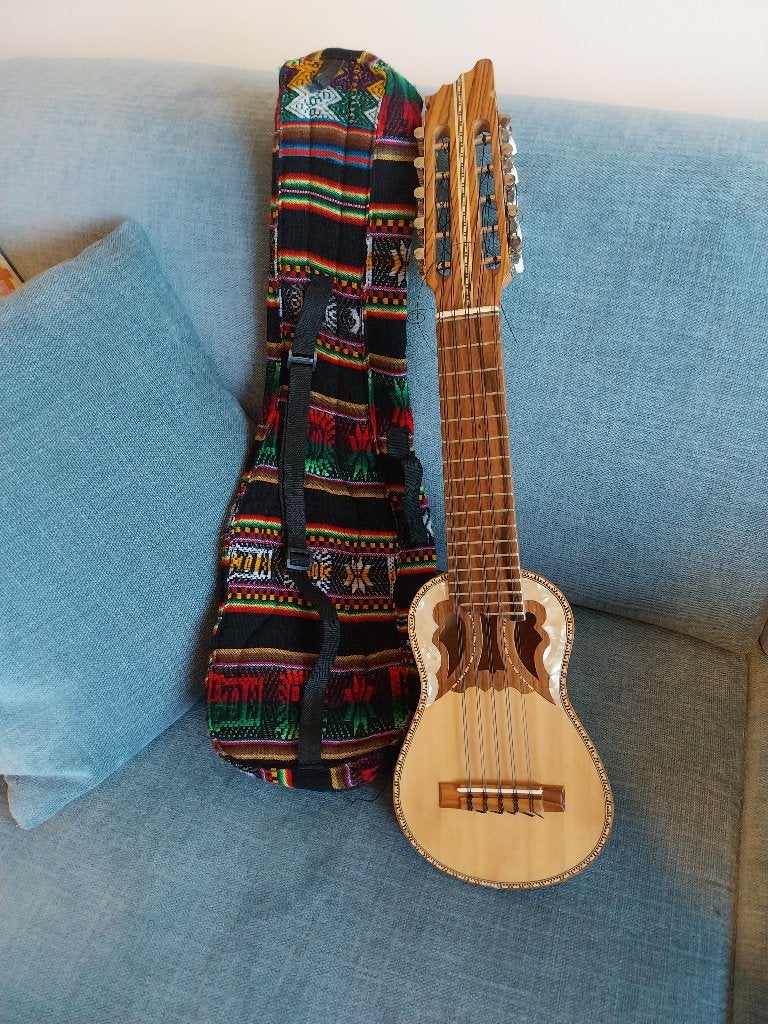 Charango, Ophalen, Zo goed als nieuw, Overige typen