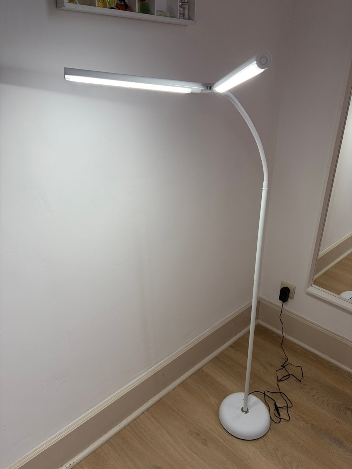 Lampe LED sur pied ProDuo esthétique – neuve, Articles professionnels, Enlèvement